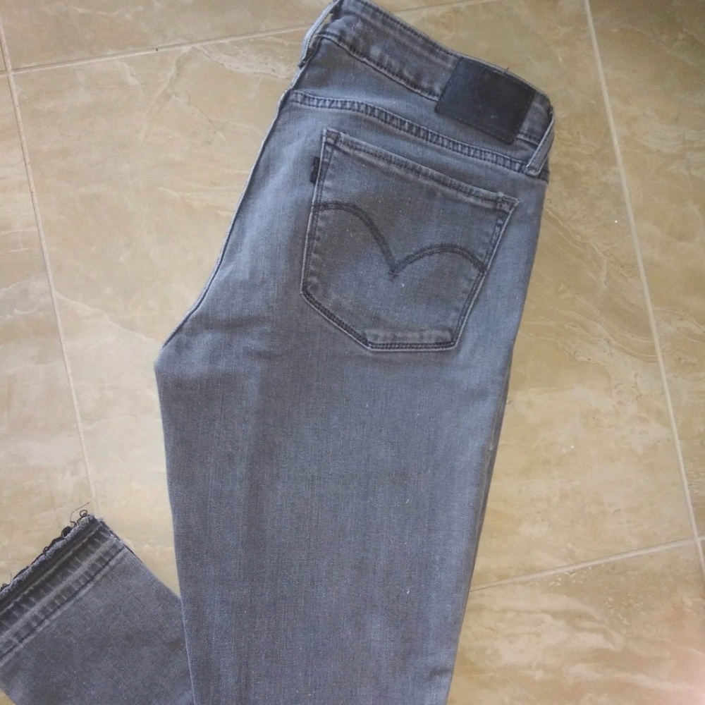 Levis Skinny Jeans/ Size 29 Regular